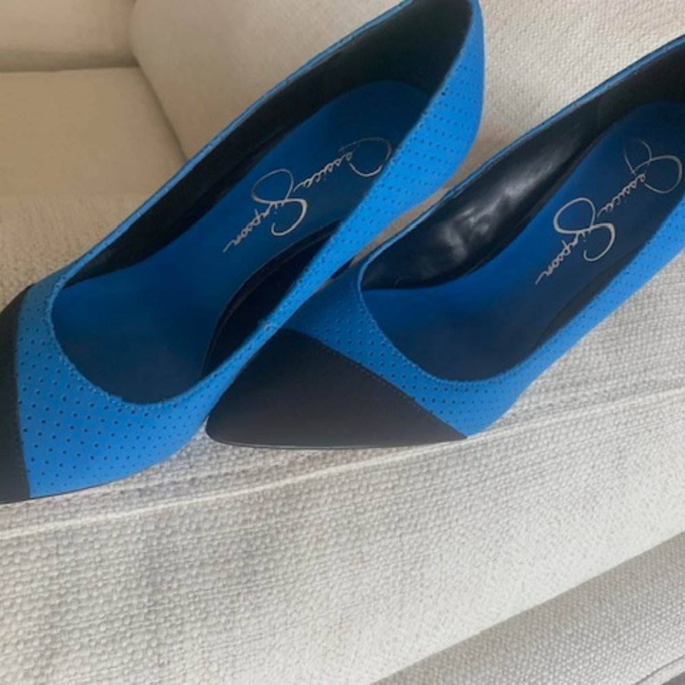 Jessica Simpson - Black and Blue Heels